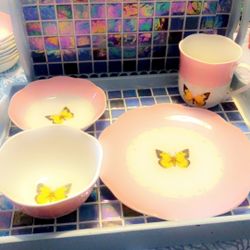 Lenox Butterfly Meadow Scalloped Edge Pink Porcelain