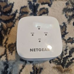 NETGEAR AC1200 Dual-Band WiFi Range Extender (Model: EX6110)