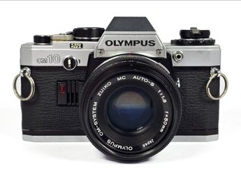 Olympus OM10 35mm SLR Film Camera w/ Olympus 50mm Lens - 100% Working Condition