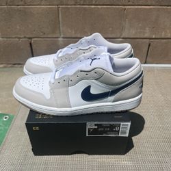 Jordan 1 Low White Midnight Navy 