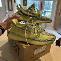 YEEZY BOOST 350 V2 SEMI FROZEN