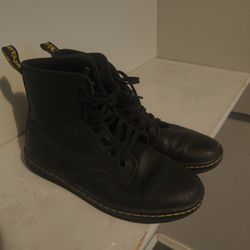 Doc Martens Size W8 