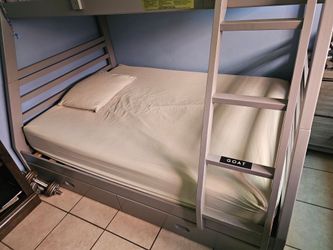 Bunk bed with two floor drawers and full mattress