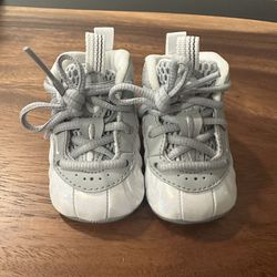 Monica nikkel Becks Baby Shoes- Foamposites, Size 1c for Sale in Seattle, WA - OfferUp