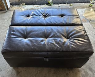 Convertible Sleeper Ottoman / Single Fold-Out Bed