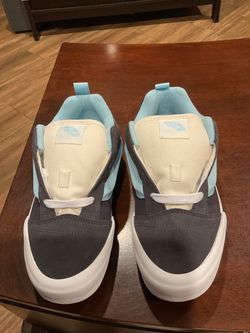 Vans Low-Top Sneakers Dark Gray and Light Blue 7 Jr or 8.5 Women’s