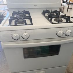 Stove And Dishwasher 
