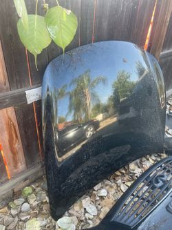 Back g37 coupe hood good condition. $250