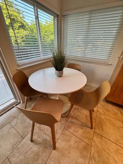 IKEA DOCKSTA dining table + chairs