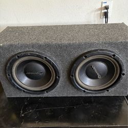 2 10 pioneers with box