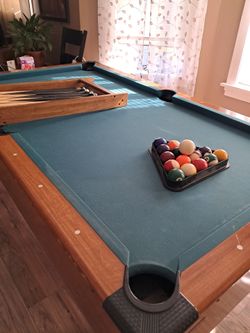 POOL TABLE