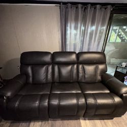 Black Leather Immersive Audio Power Reclining Sofa