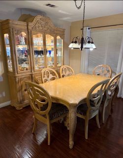 Dining table set