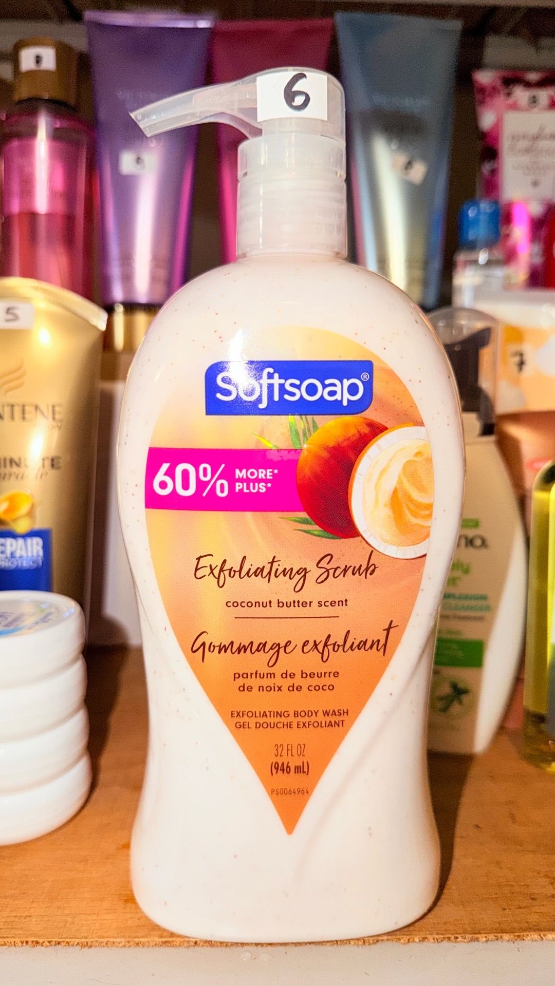 Softsoap Exfoliating Scrub BODY WASH