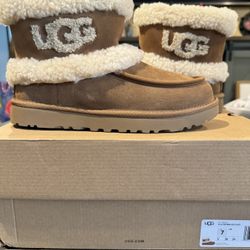 Ulta Mini Fluff Ugg Size 7 