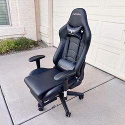 Gaming Chair with Leg Support