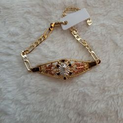 La Virgen De Guadalupe Bracelet 