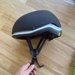 Specialized Mode Bike Helmet Medium 