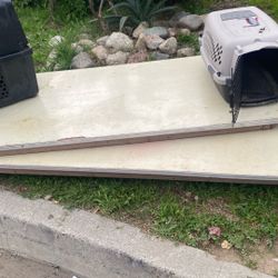 Tables And Per Cages