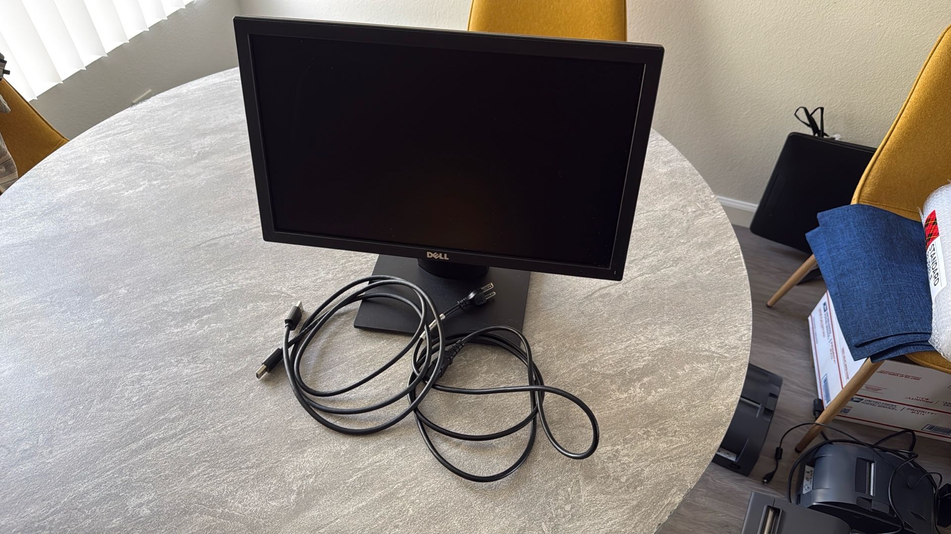 Dell 19” Monitor External Monitor Dual Monitor 
