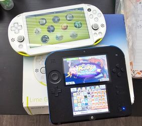 Ps Vita 32gb and 2ds 64gb