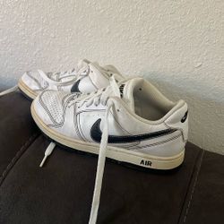 Nike Air Tennis Shoes 