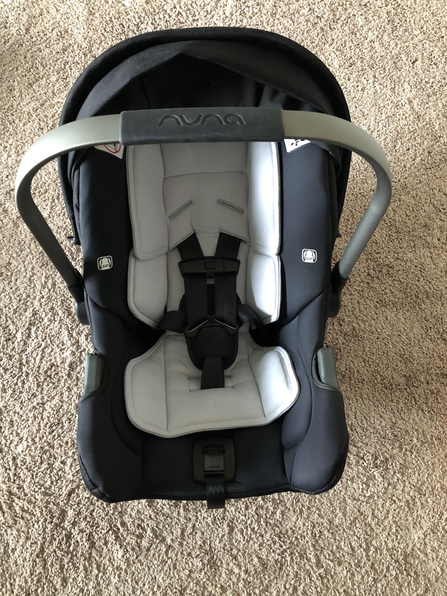 NUNA PIPA BABY CAR SEAT WITH 2 BASES AND CAR SEAT STROLLER ADAPTER