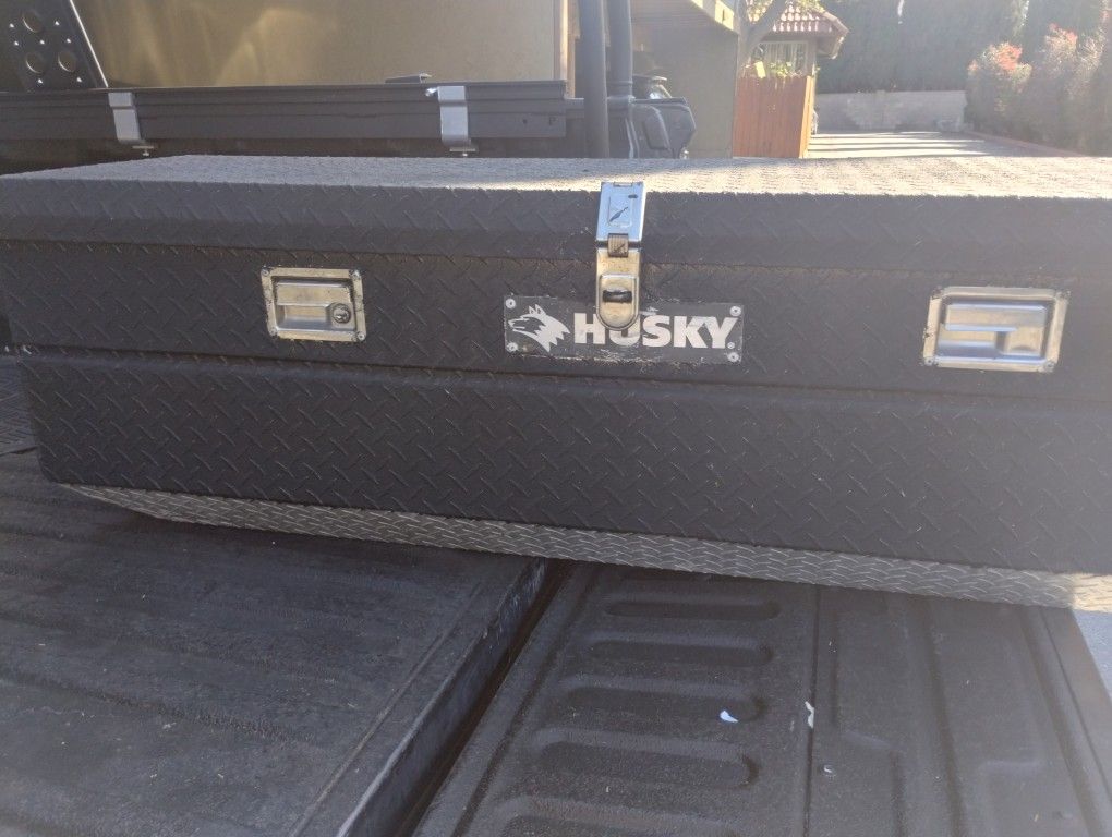 Tools Box Husky 