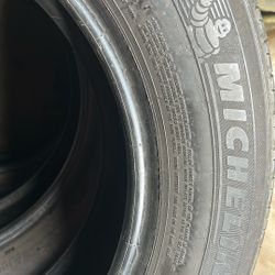 ⭐️Full Set & Service ⭐️225/65/17  Michelins