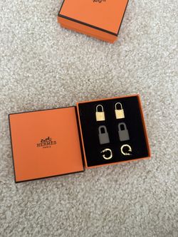 Hermes O Kelly Earring authentic