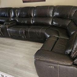 Sectional Reclining Sofa.