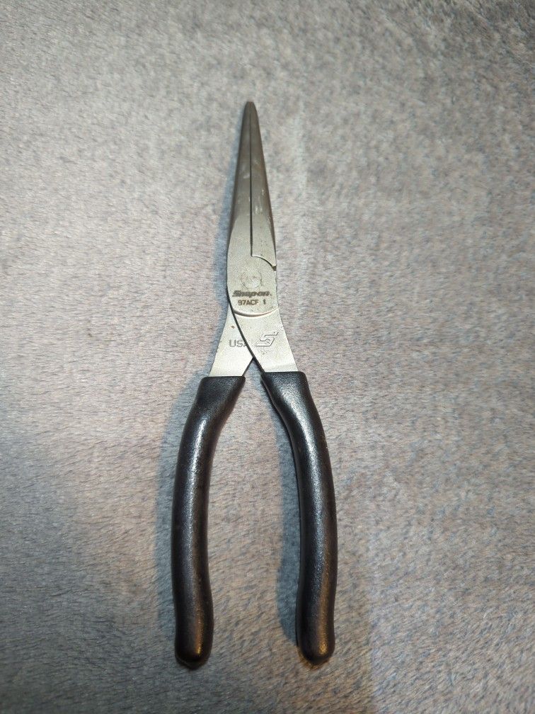 Snap On 9" Talon Grip Needle Nose Pliers