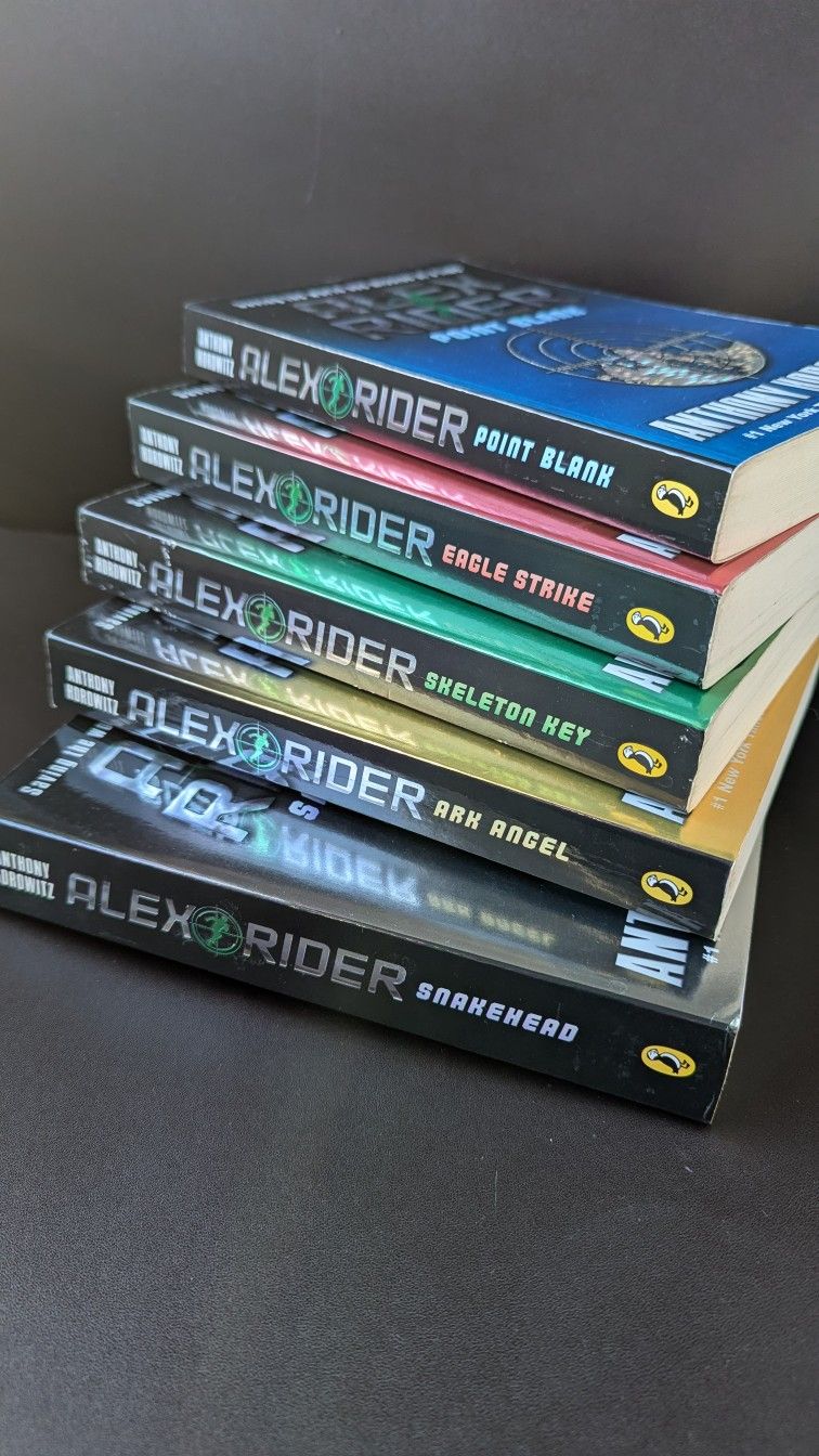 Alex Rider by Anthony Horowitz: 5 Books Box - Ages 9-14 - Paperback