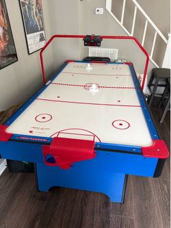 Air Hockey Table