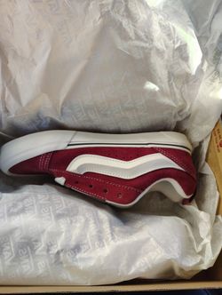 Vans Knu Skool (Burgundy) Size 4.5 Kids (6-6.5 Women's)