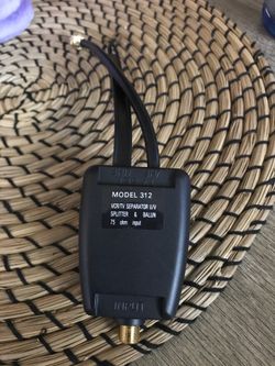 Model 312 VCR/TV Separator U/V Splitter & Balun 75ohm input New