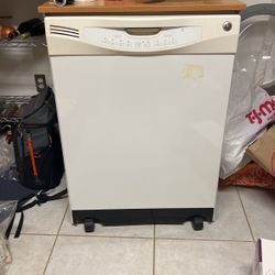 GE 24” Portable/Convertible Dishwasher - Woodgrain Top - Great Condition 