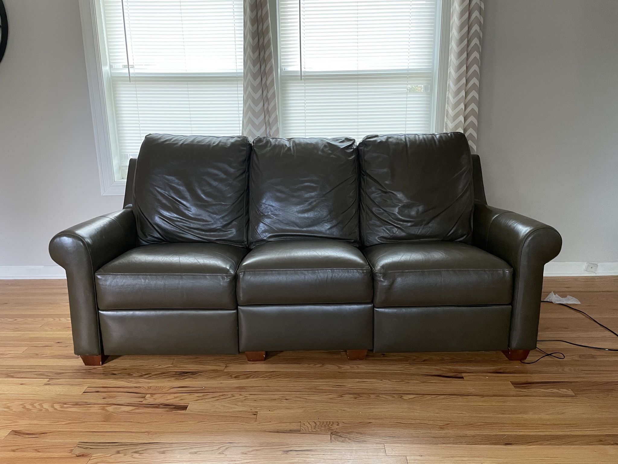 Couch With Reclining Ends