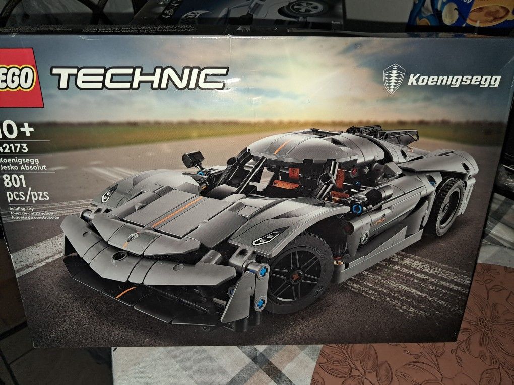 Koenigsegg Technic Lego Set