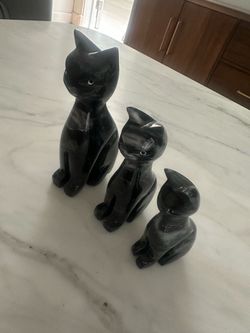 Marmol family of cats