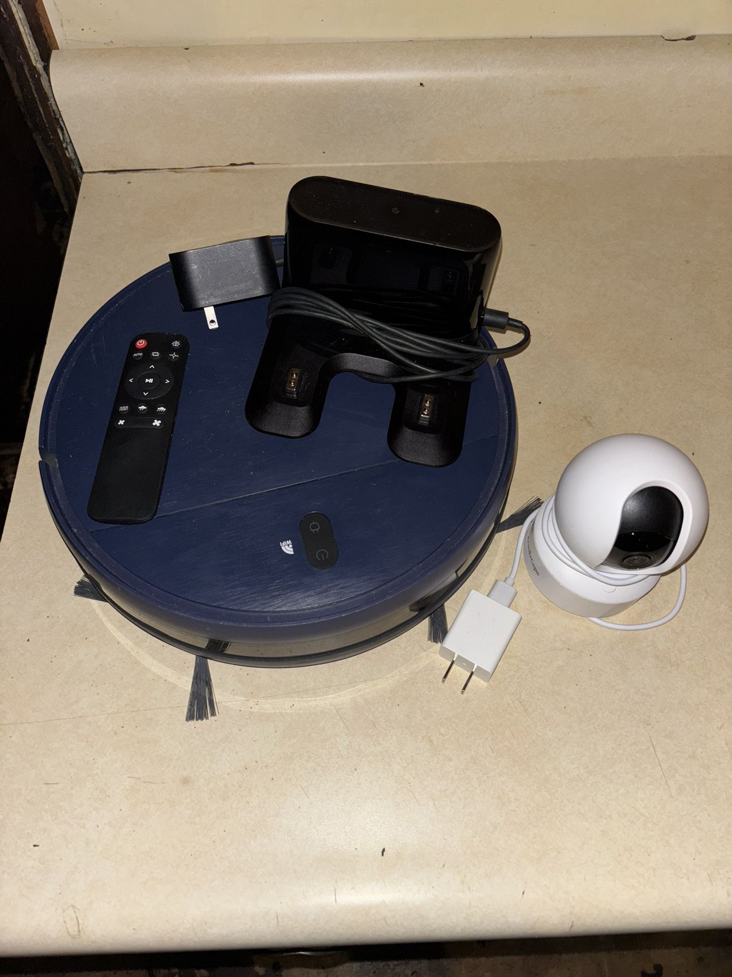 Robot Vacuum & Home Camera