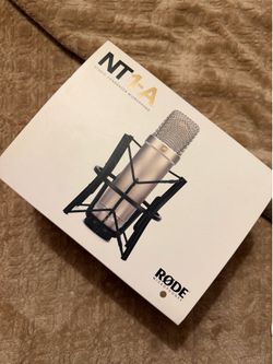 Rode nt1-A condenser microphone