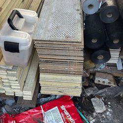 Soffet 12” X12’ Con Hoyos 