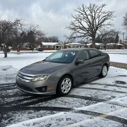 2010 Ford Fusion SE 4D Sedan 