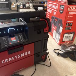 Craftsman’s Charging Port And Bluetooth 