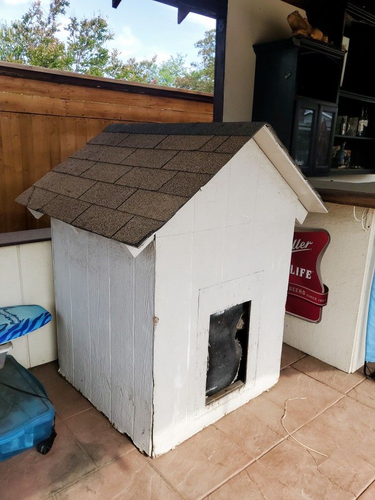 FREE Dog House- Food - Accessories 