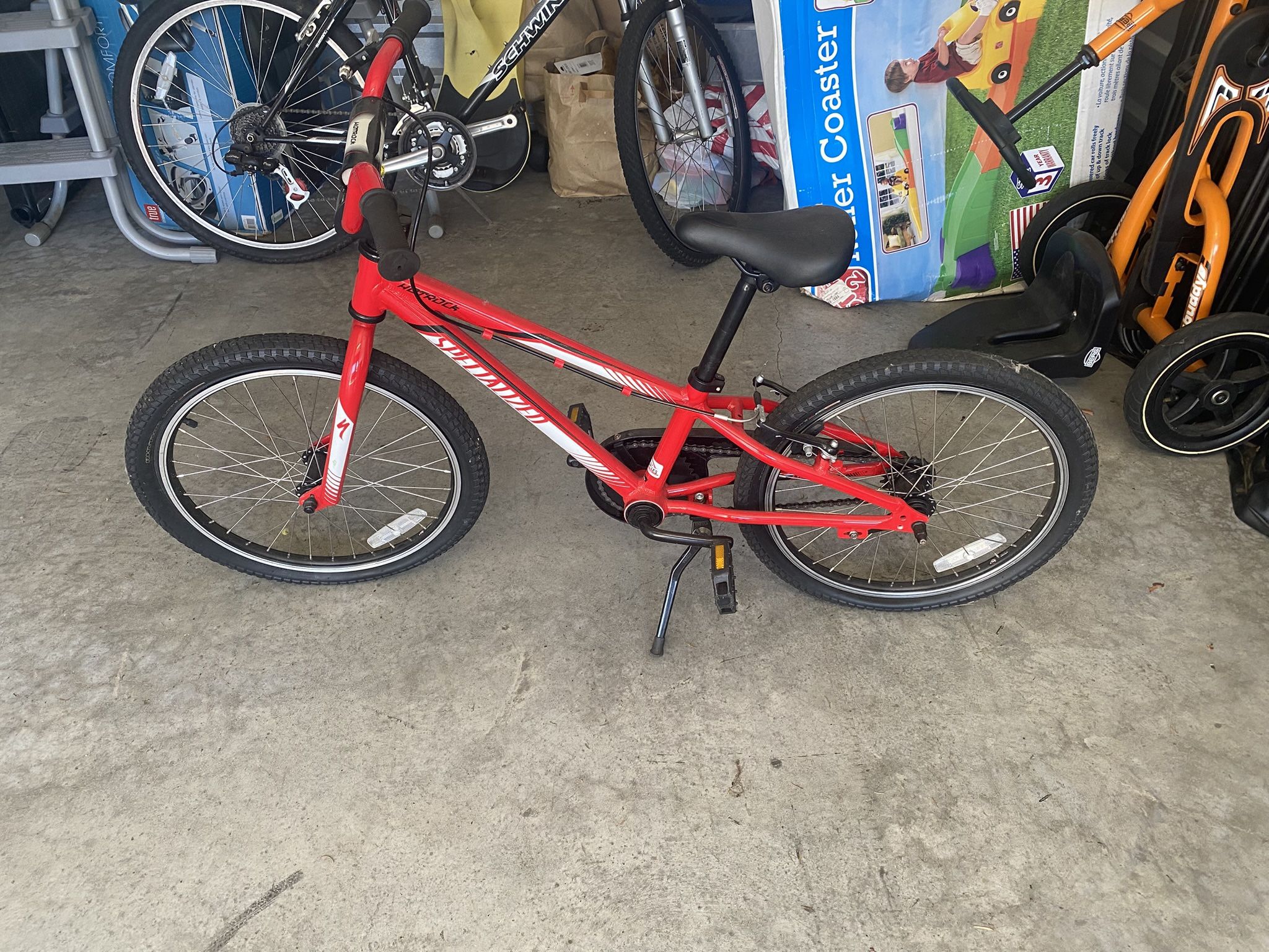 Specialized Hot Rocks 20” Kids Bike