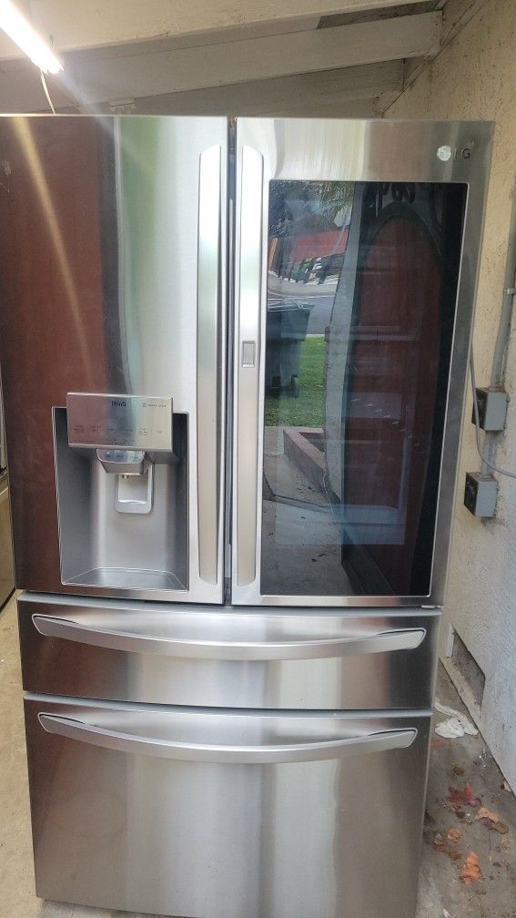 LG COUNTER DEPTH REFRIGERATOR WORKS GREAT CAN DELIVER ANYWHERE 