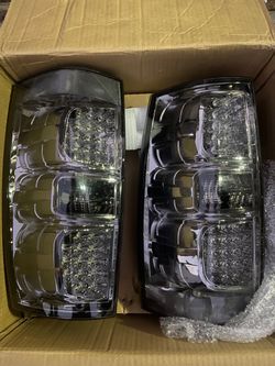 ACANII - For Smoke 2007-2014 Chevy Suburban Tahoe Yukon LED Tail Lights Brake Lamps Pair Set