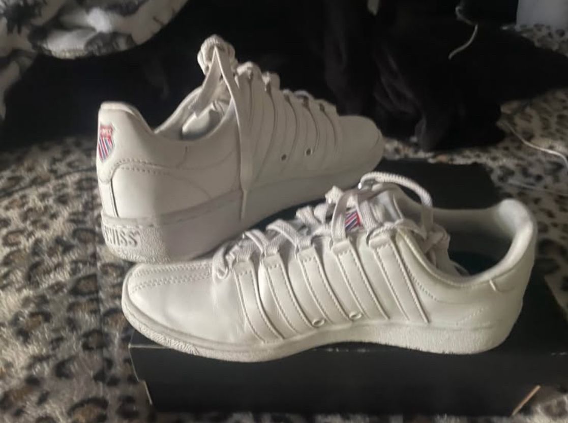 Kswiss women’s size 9